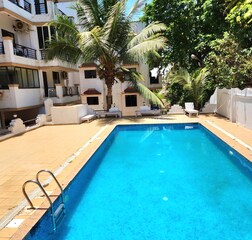 Swimming Pool 2