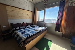 Kanatals Valley View INN, Kanatal