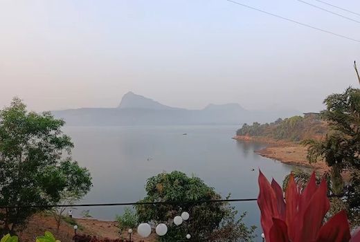 Elegance Feat Pawna, 15 km from Lonavala Railway Station by Prospera Hospitality Pvt. Ltd.