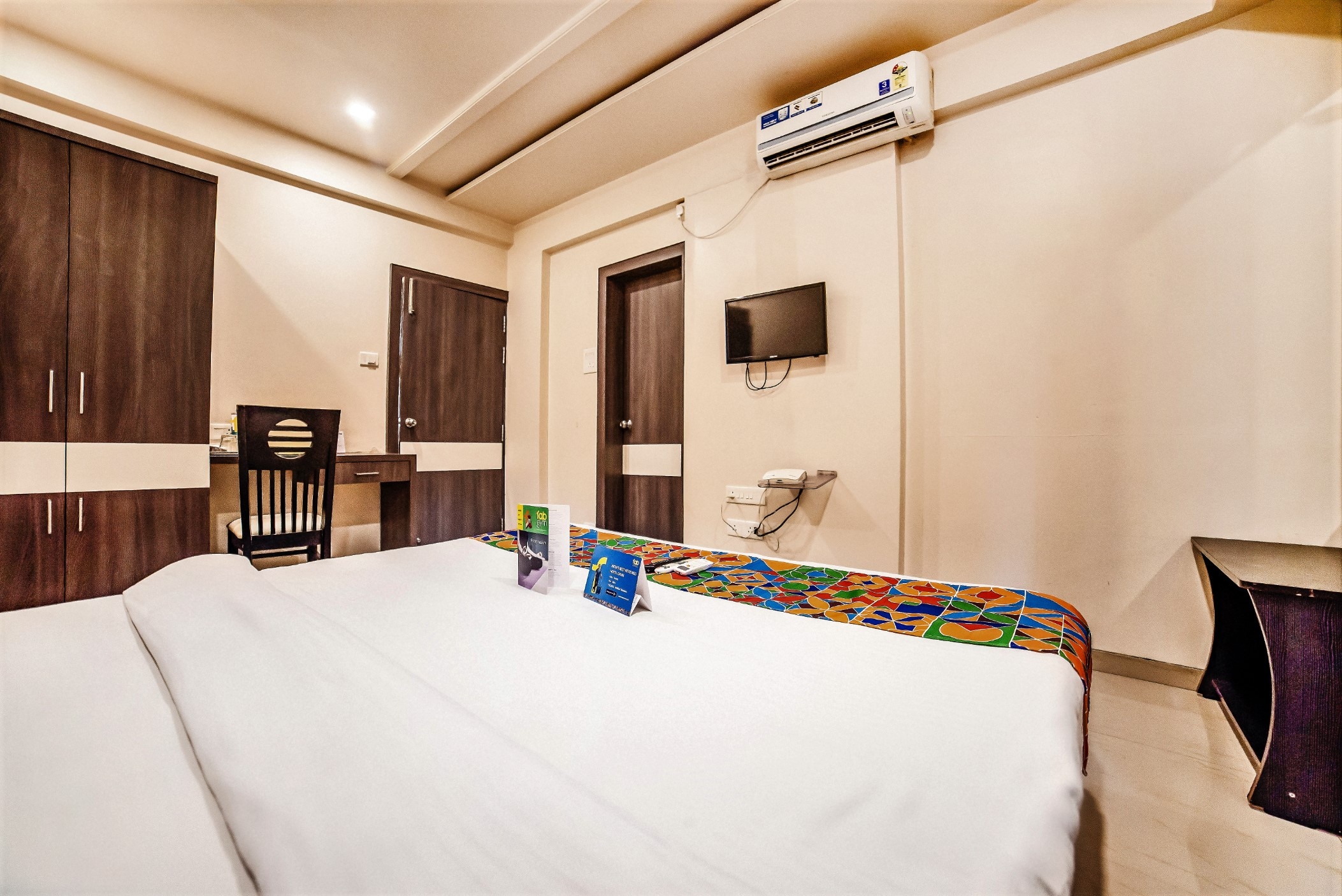 FabHotel Imperio - Nr. Baner Hill - Tap to explore photos