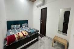 Shri jee krishna seva sadan, Govardhan