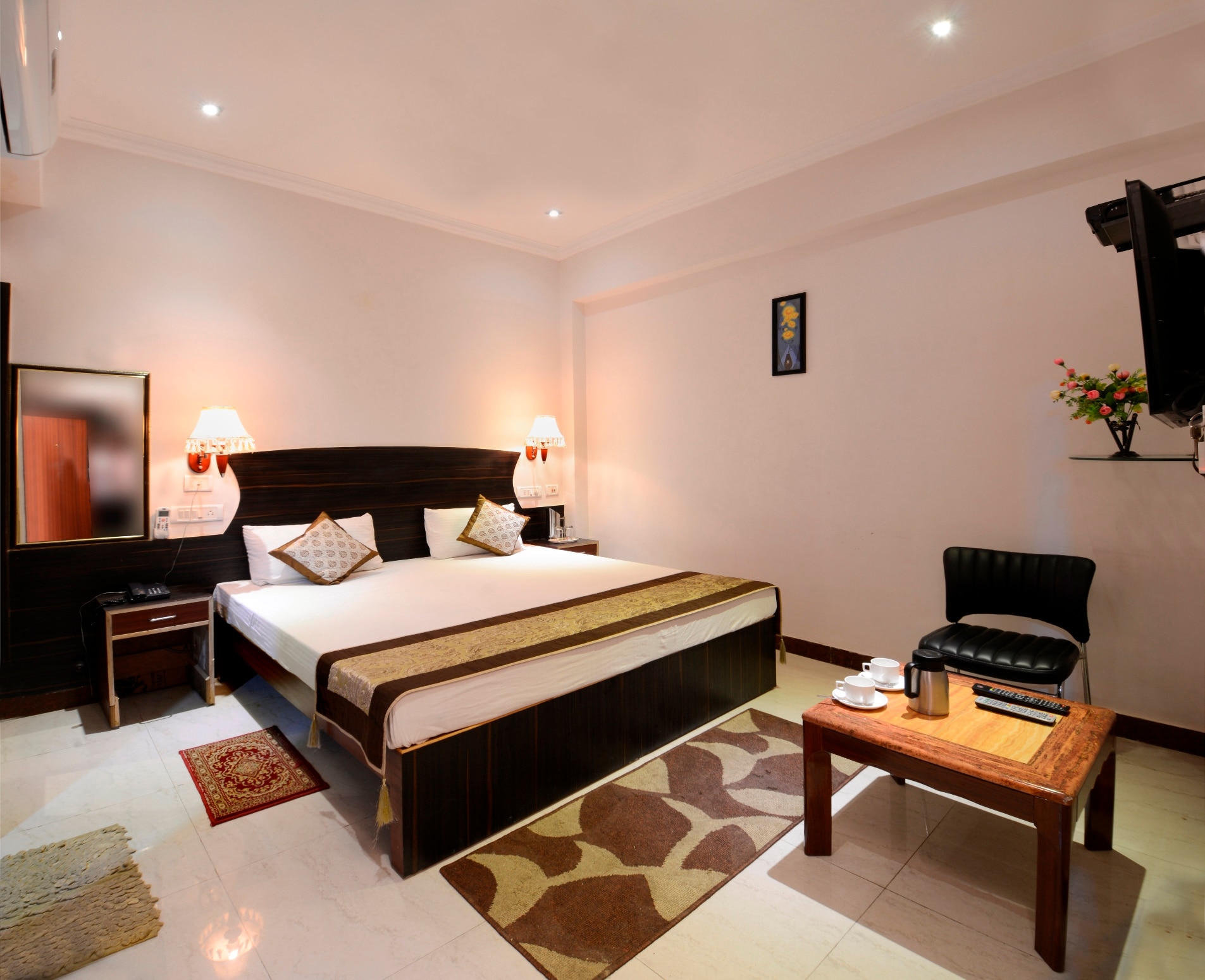 Hotel Palm Tree Agra - Tap to explore photos