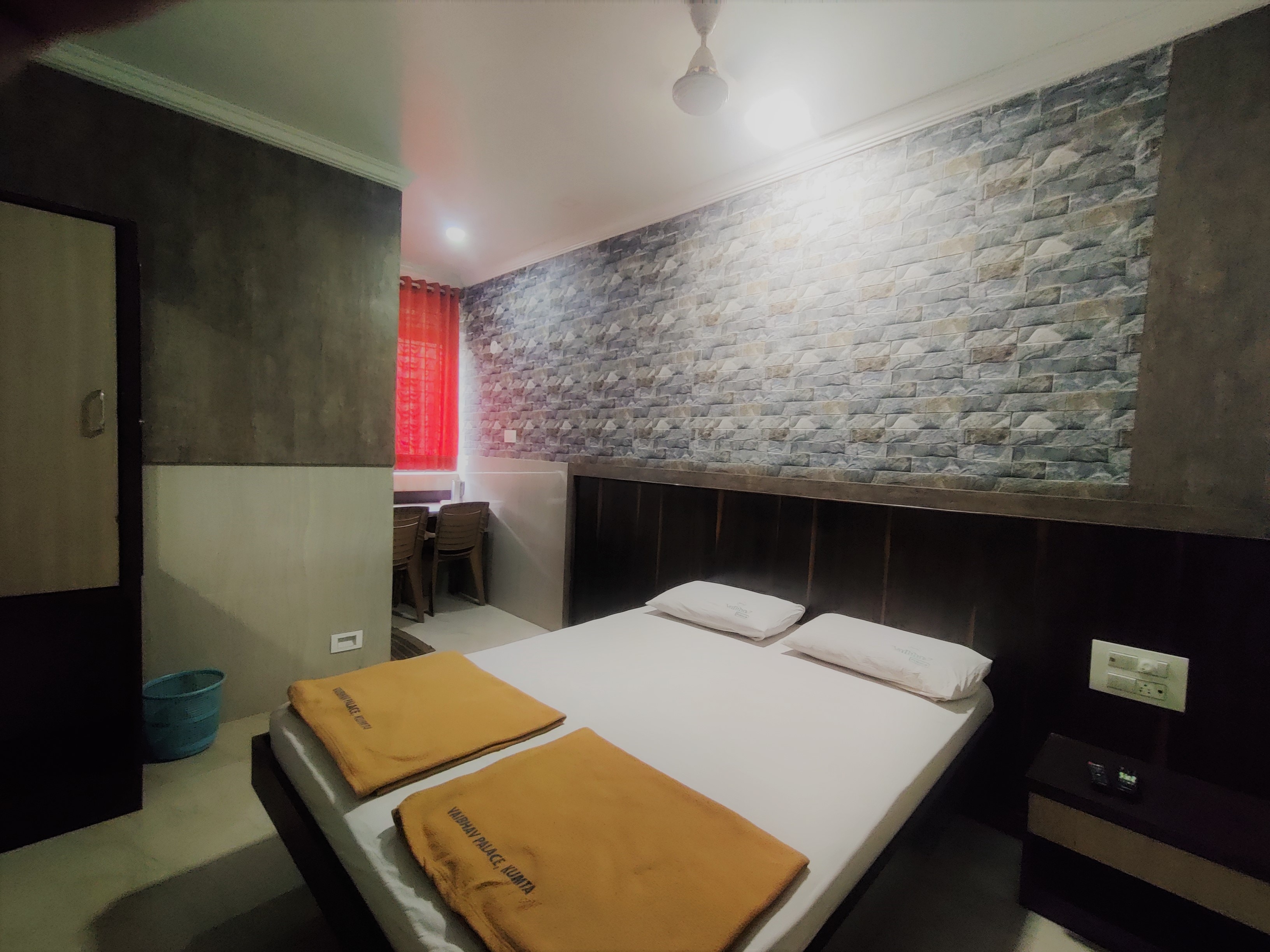 Hotel Vaibhav Palace - Tap to explore photos