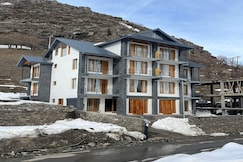 The Bulevar- Whispering Willows, Lahaul