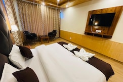 The Glacier Inn, Manali