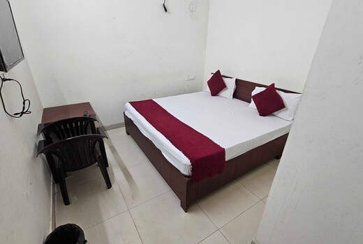 Hotel O by OYO golden blue