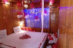 Altaf motel, Matheran