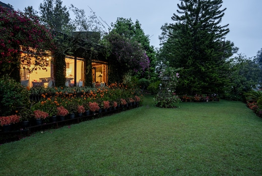 LohonoStays Villa Valora Estate