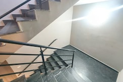 Maya Deepa Boarding And Lodging, Mangalore