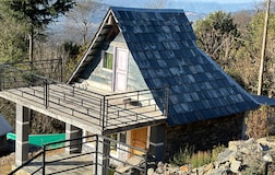 Duplex cottage