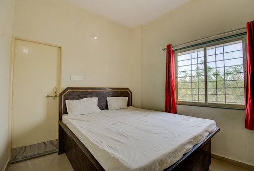 Hotel O Vishu Moni Residency