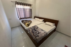 Shree Hari Palace | 900 Meter from Toran Dwar, Reengus