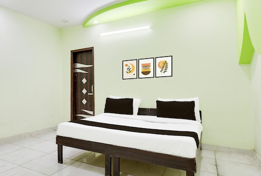 Hotel O Circle Residency