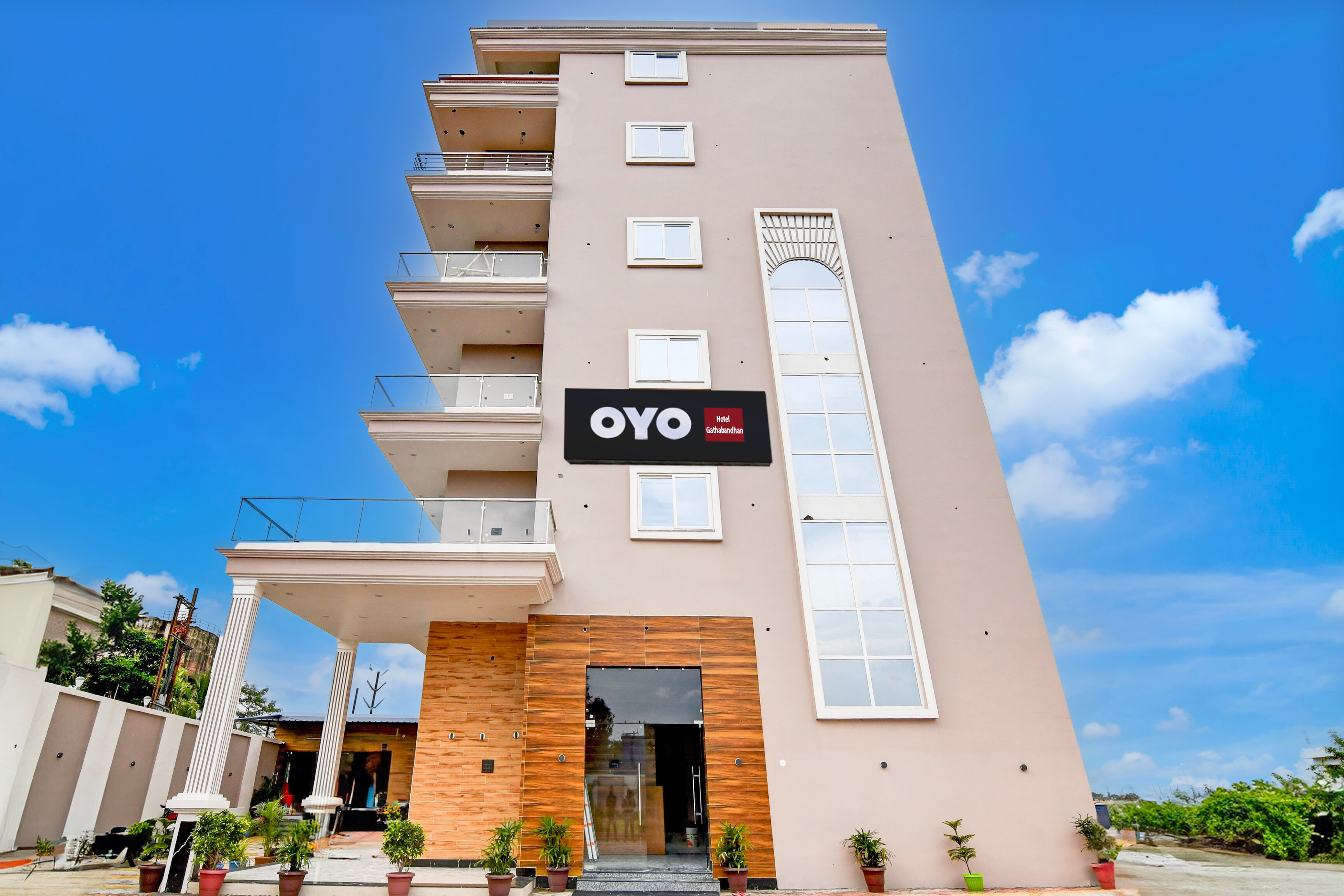 HOTEL O GATHABANDHAN - Tap to explore photos
