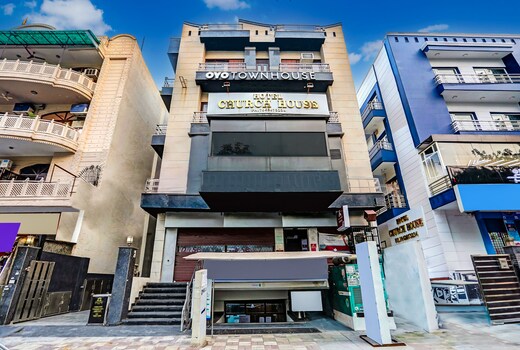Townhouse Church House Rohini Near Rohini Sector 18 Metro Station