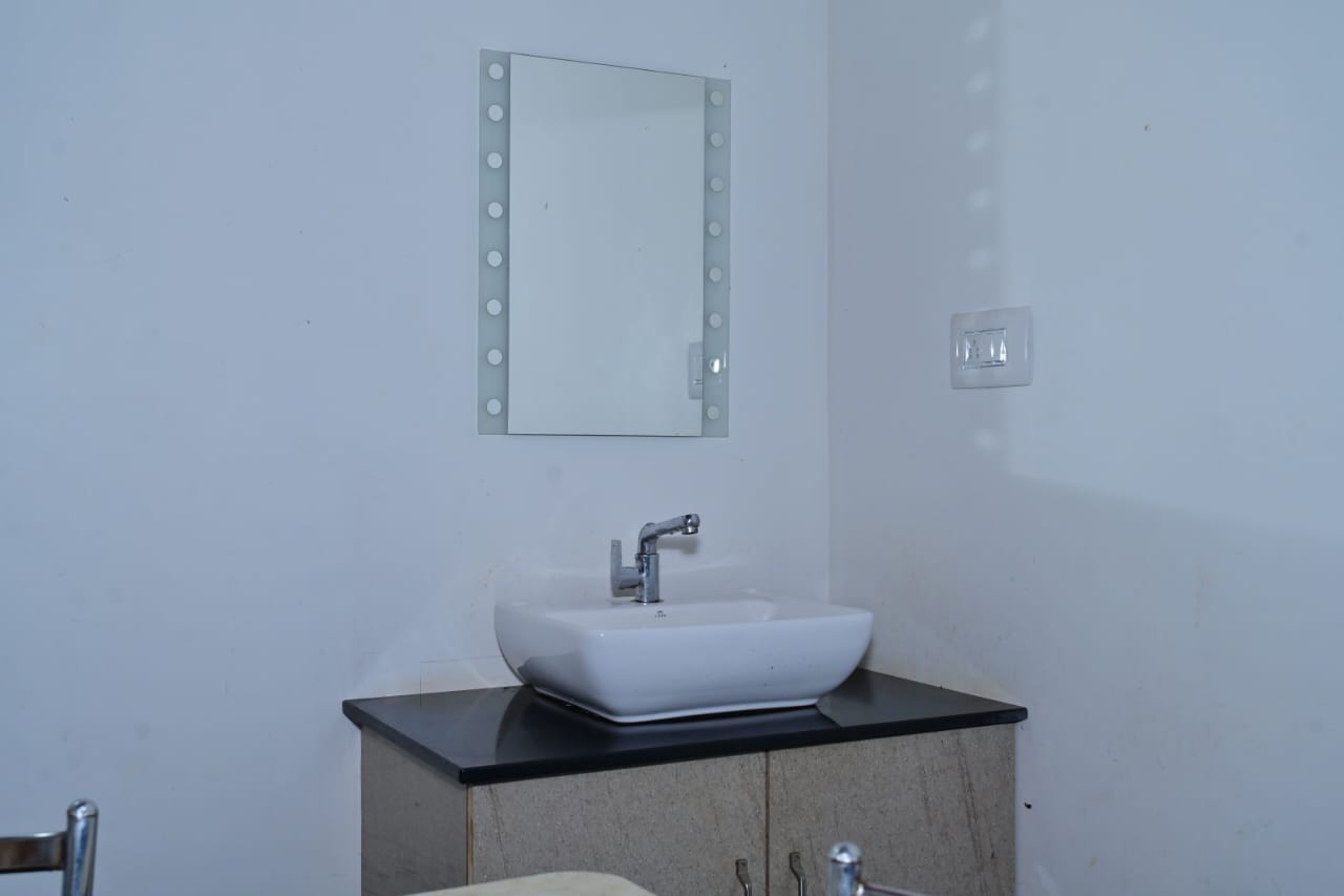 Siri Vismaya Homestay - Tap to explore photos