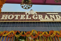 HK hotel grand, Avanigadda