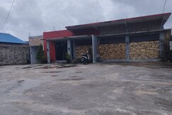 Hotel O Azwa Gh Katingan Near Lapangan Sepak Bola Pegatan Hilir, Katingan