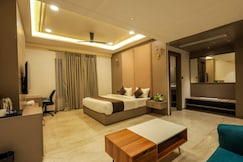 The Golden Tree | A Luxe Stay, Prayagraj