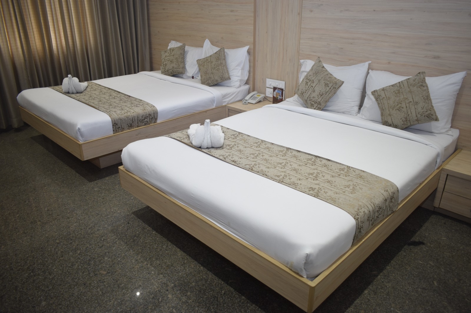 Hotel Abis Grand - Tap to explore photos