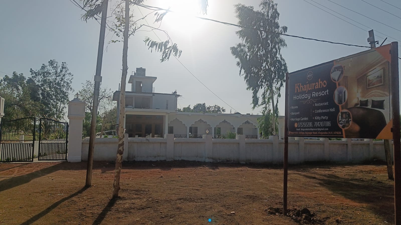 Khajuraho Holiday Resorts - Tap to explore photos