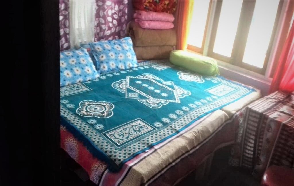 Padma Homestay - Tap to explore photos