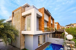 3Bhk Luxury villa With Private Pool Lonavala, Lonavala