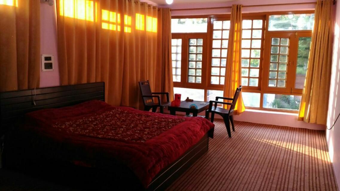 Joy Homestay (Deluxe Room) - Tap to explore photos