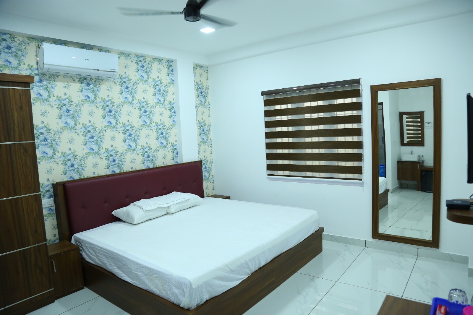 Kurian Plackal Residency - Tap to explore photos