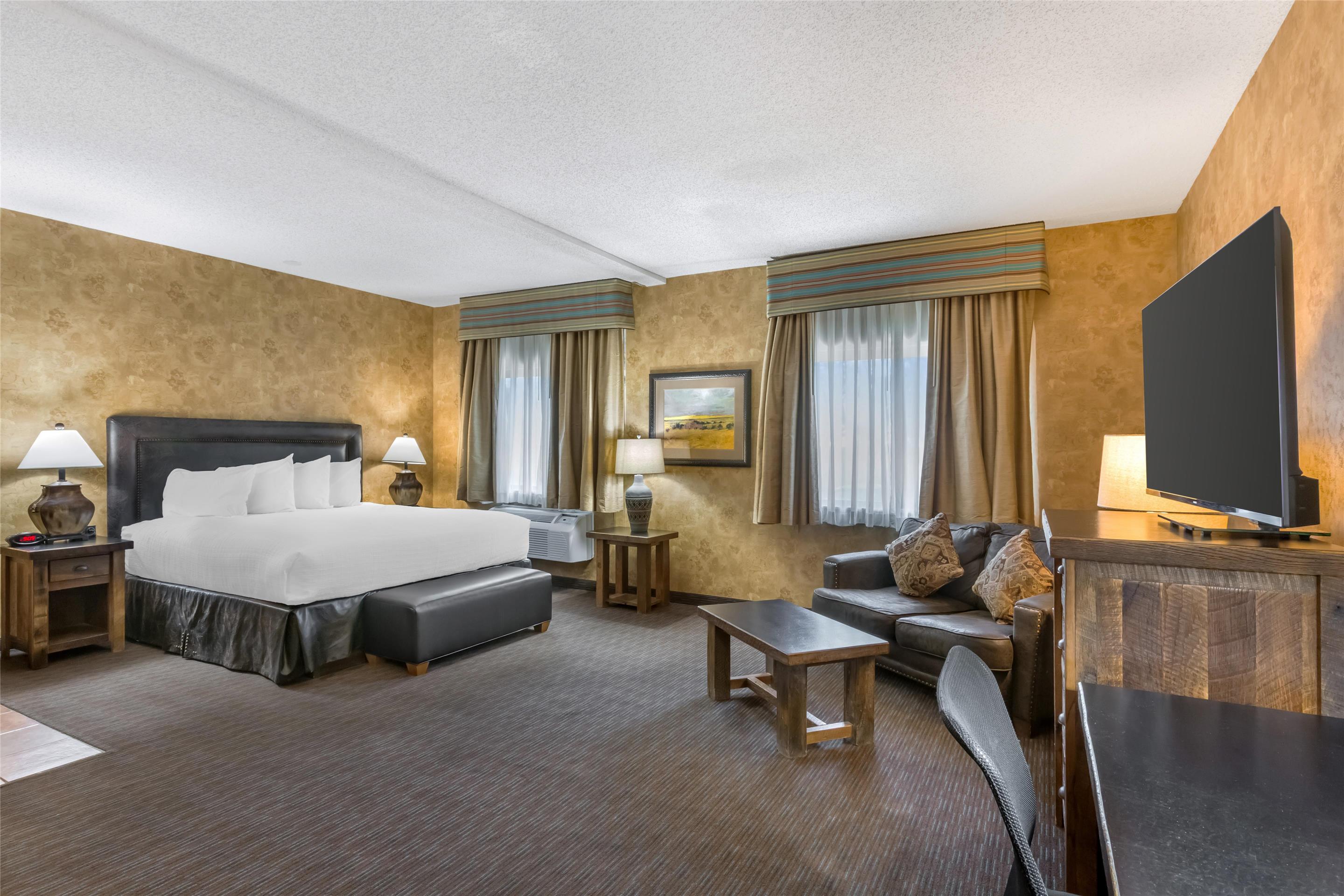 Best Western Plus Inn of Santa Fe - Tap to explore photos