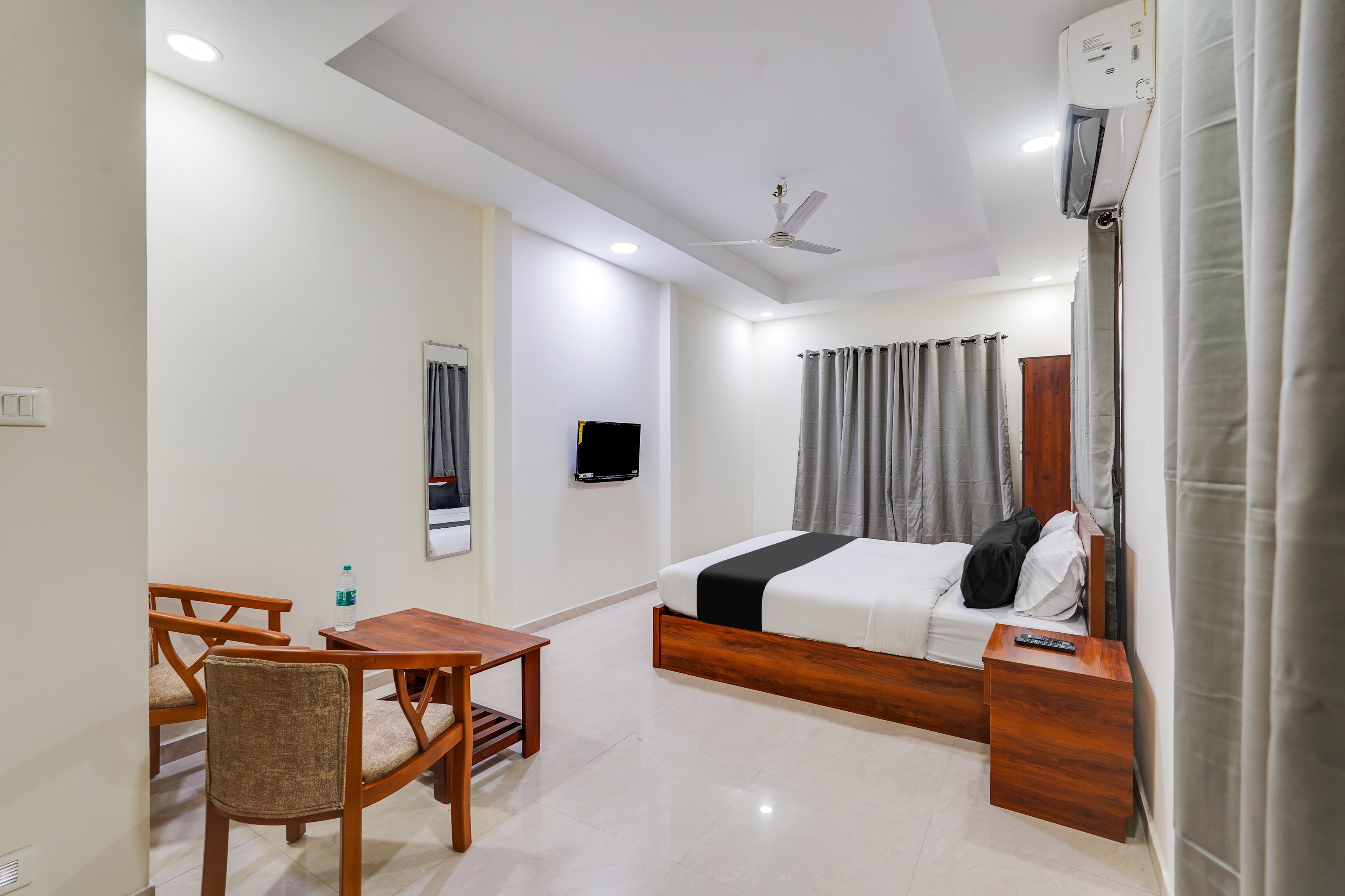 Hotel O Elite Inn near Loyola College - Tap to explore photos