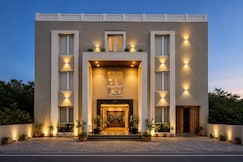 Seasons Boutique Hotel near Sajjangarh Biological Park, Udaipur