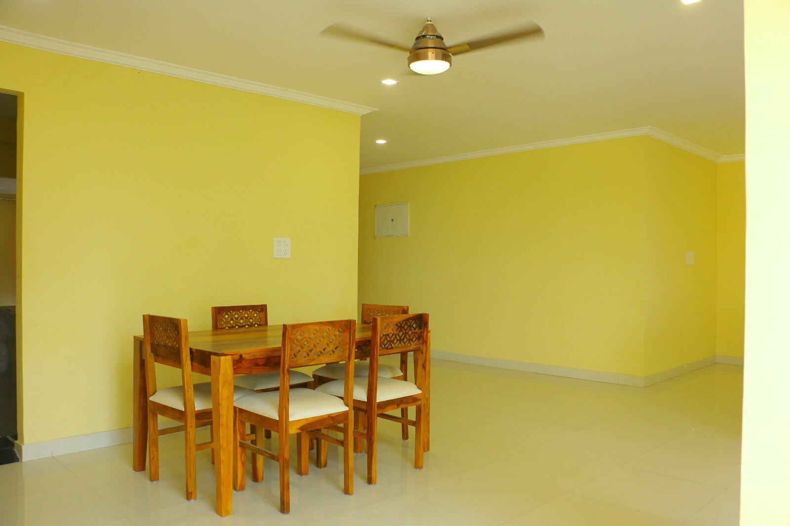 Tulip Arena Homestay - Tap to explore photos