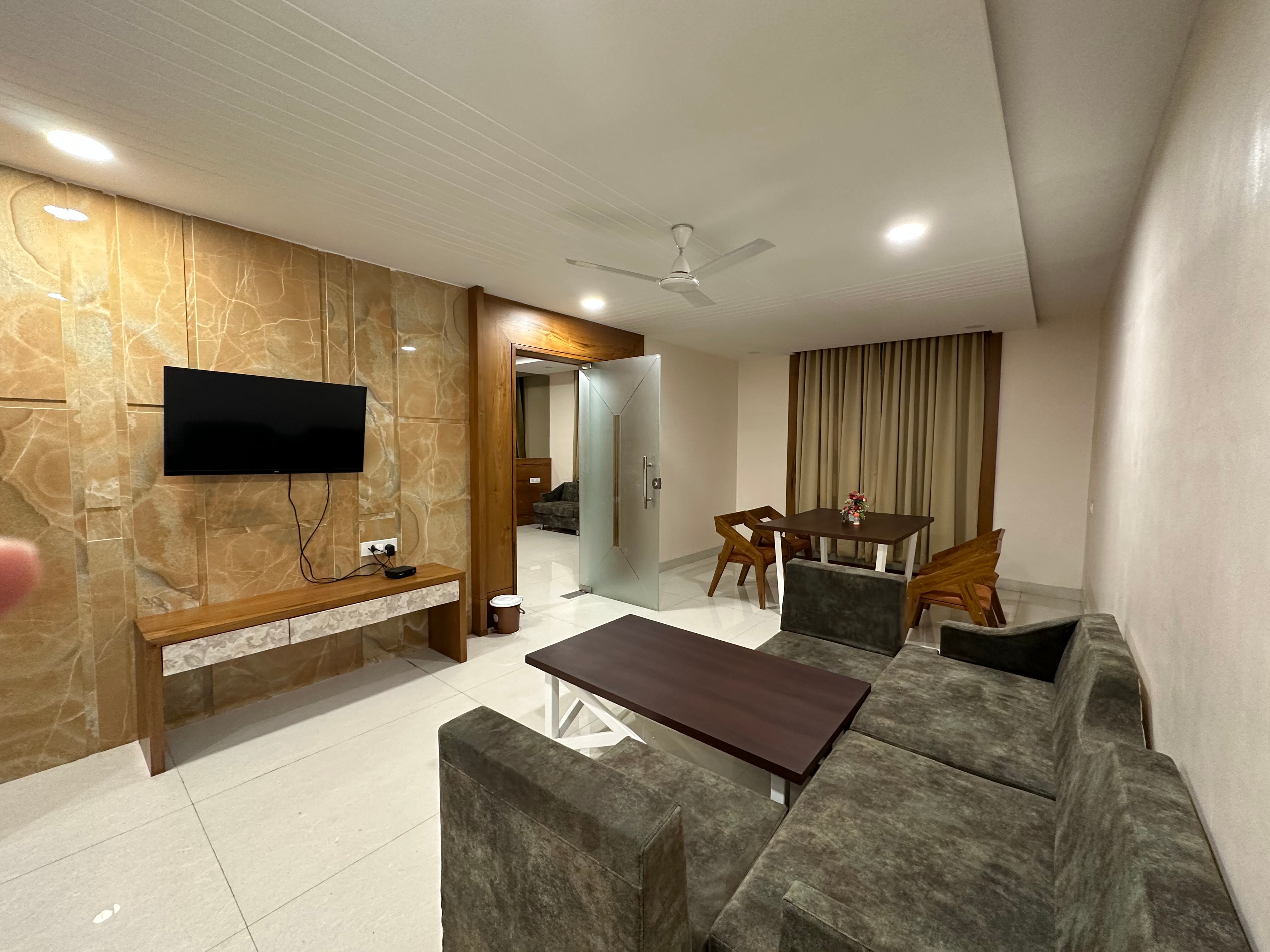 SHRI LEELA HOTEL & RESORT - Tap to explore photos