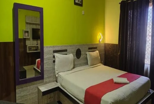 FabHotel Aditya Guest House 3