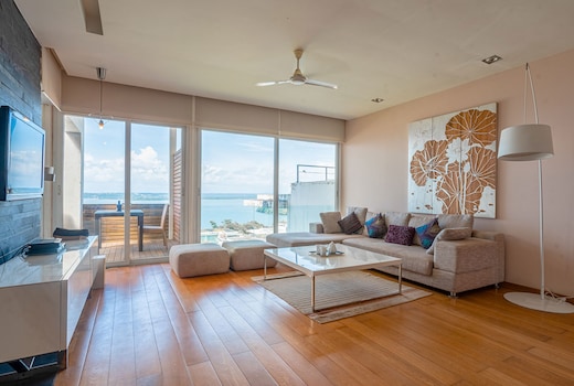 Riverside Oasis by VEO - Part of StayVista