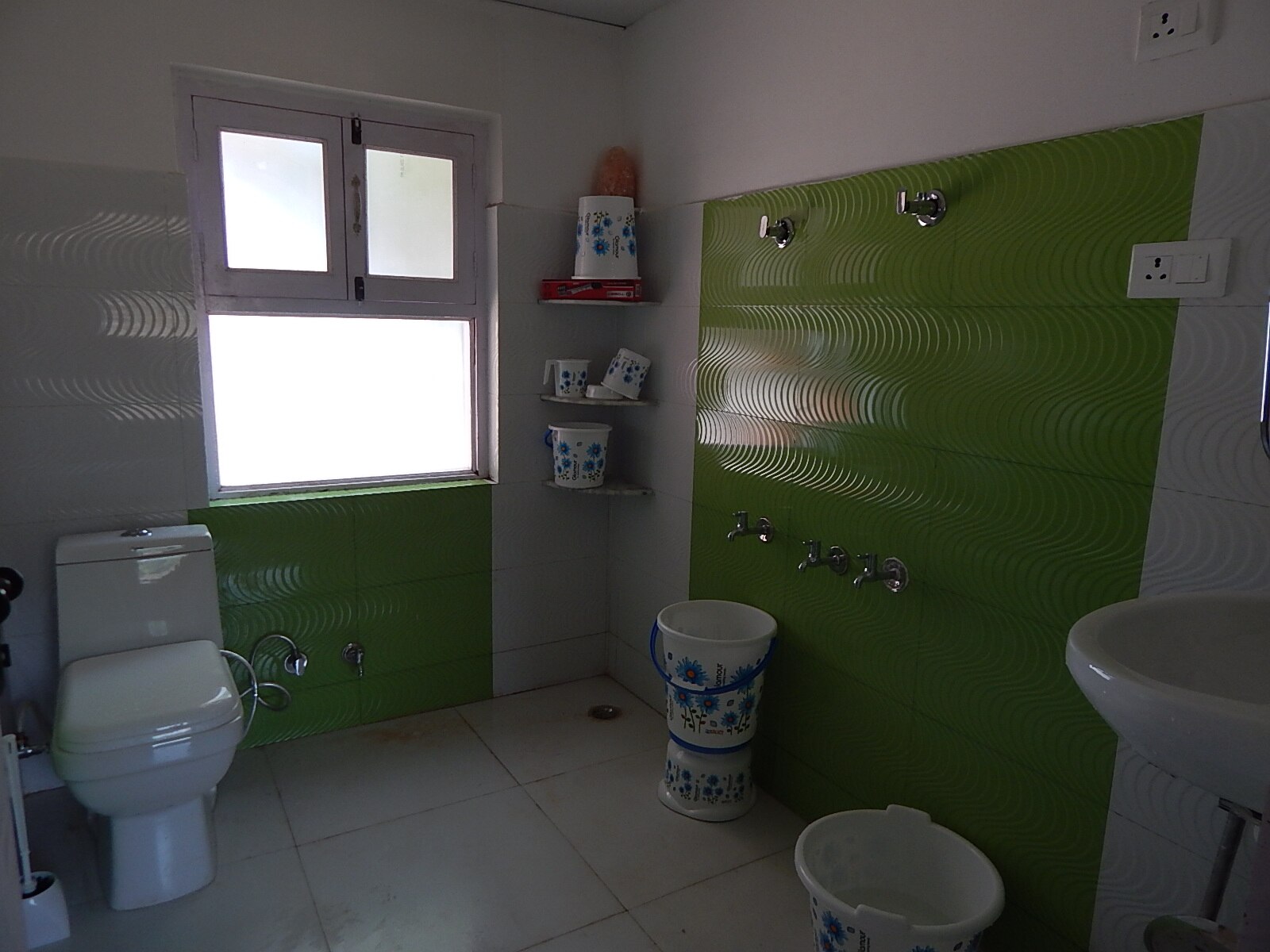 Chitai Homestay - Tap to explore photos