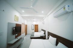 Amrit Sunshine, Ayodhya