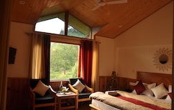LUXURY SUITE WITH MOUNTAIN VIEW