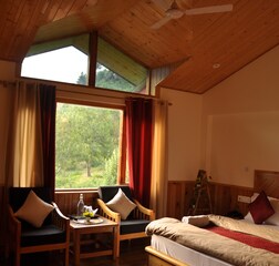 LUXURY SUITE WITH MOUNTAIN VIEW
