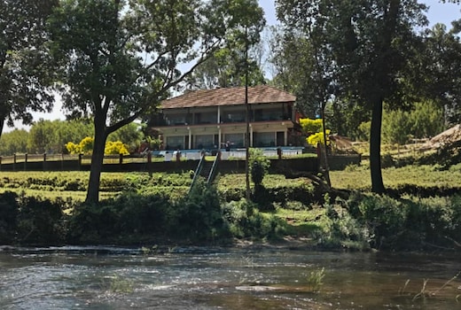 Falcon Riverview Resort