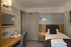 OYO The Red Lion Hotel, Luton