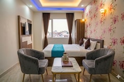 Hotel Amour Chandigarh Zirakpur, Kharar