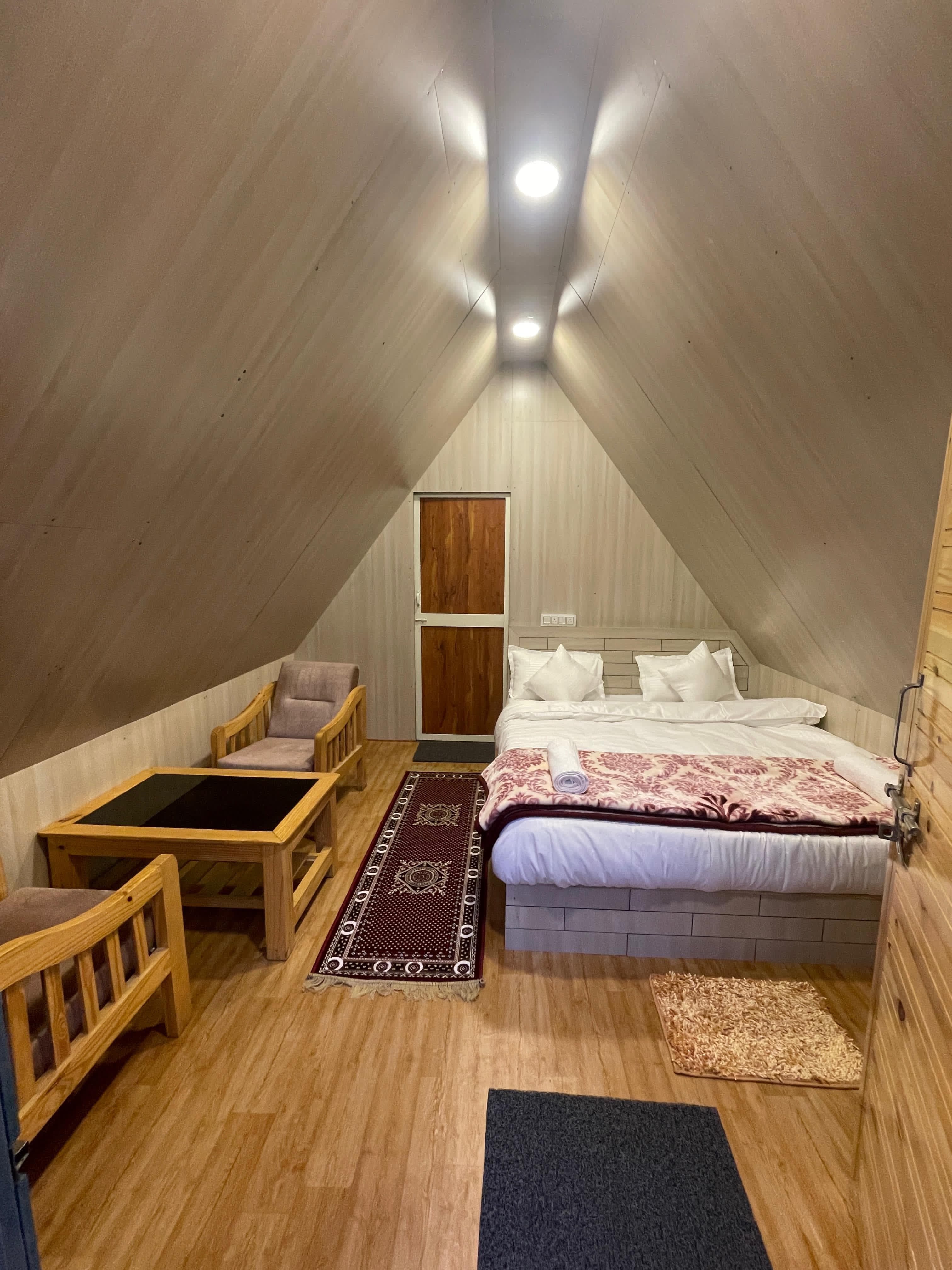 Musafir Hostels - Tap to explore photos