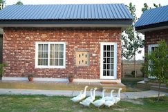 Rustic Roots Farmhouse, Amritsar