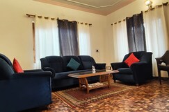 White Peak 2bhk - La Kailasha by Da Alohas, Manali