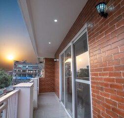 Bricks1 Studio - Stylish Furnished Studio