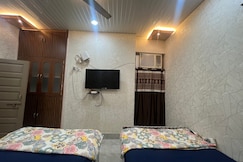 JMD Homestay 2BHK flat NearTemple Ghat, Varanasi