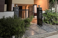 Vrinda stay, Vrindavan