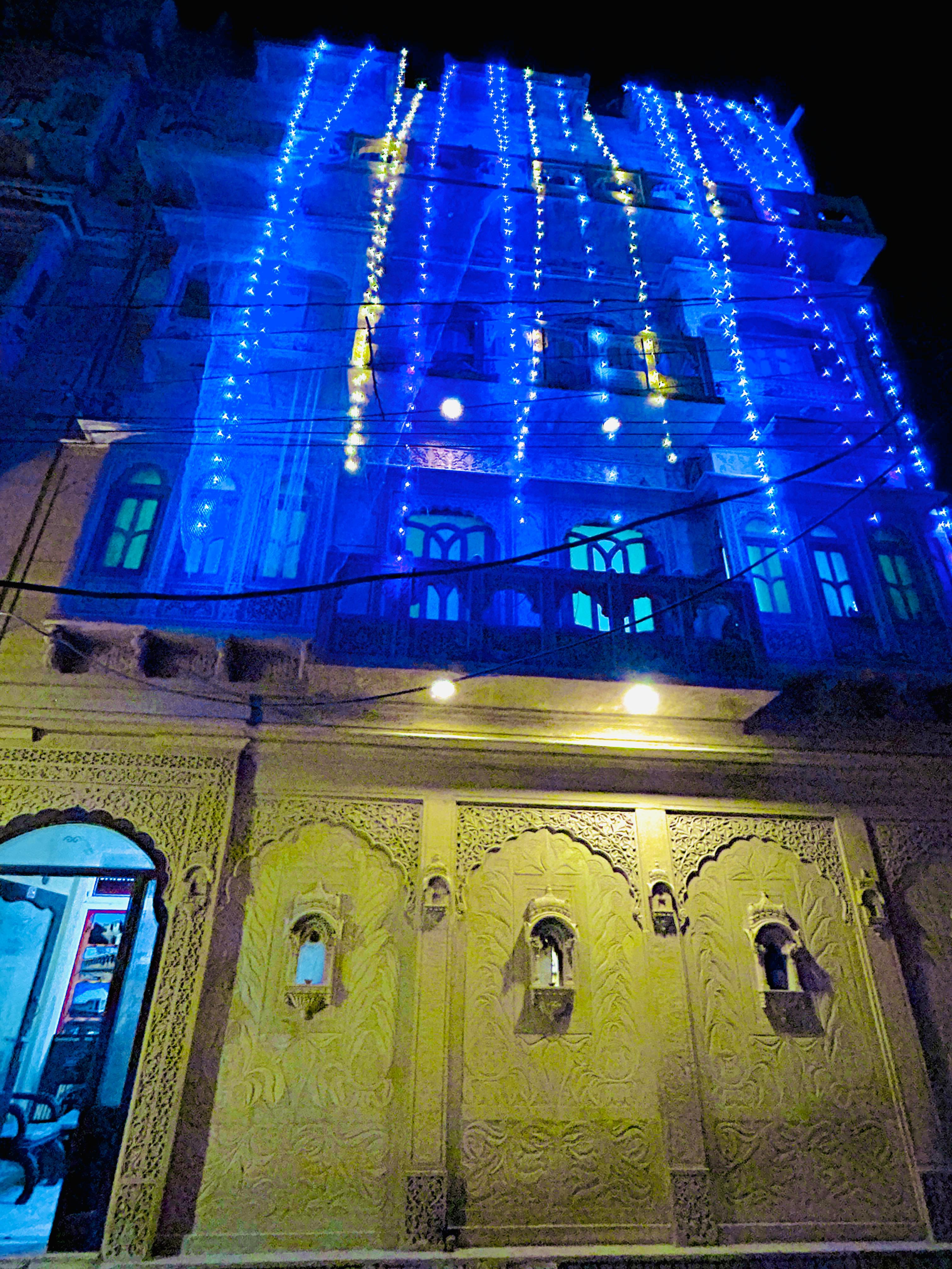 Hotel Nihal Viila - Tap to explore photos
